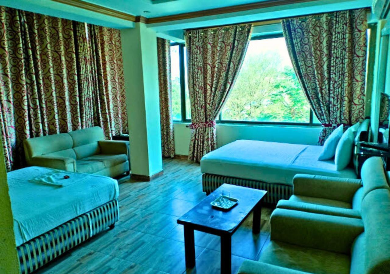 New Islamabad Hotel Eksteriør bilde
